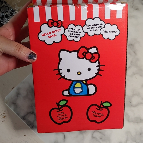 Dancing Hello Kitty Figure - Picture 3 of 5